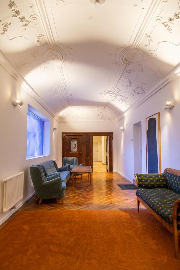 Apartment In Historischer Villa Mit Parkplatz Grünau im Almtal Exterior foto